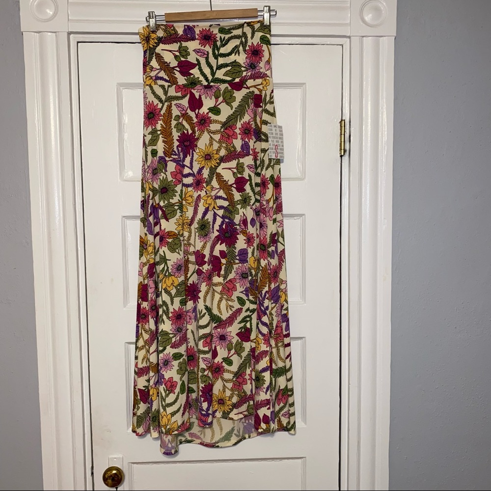 NEW LuLaRoe Slinky Maxi Skirt Small